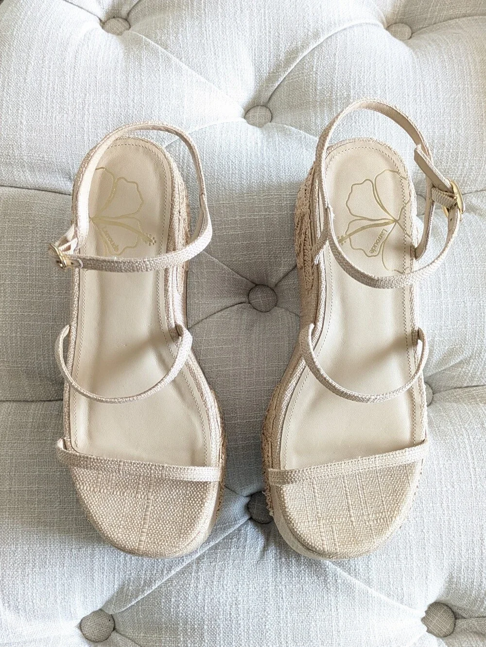 Larroude stylish beige